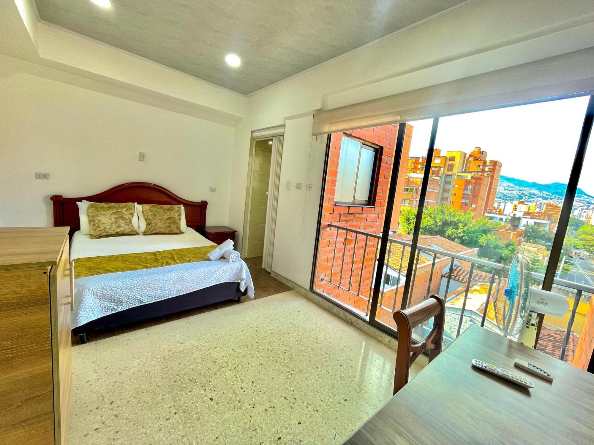 Hotel Torre Primavera Medellin Exterior photo